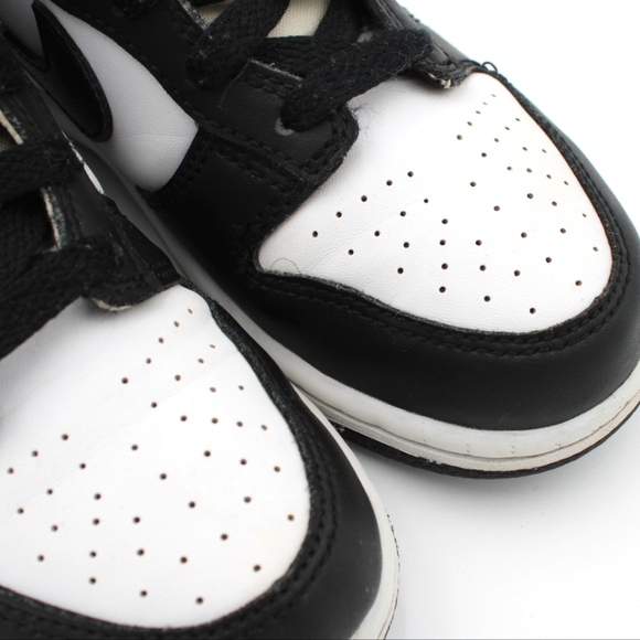 Nike Dunk Low – Black/White “Panda” – Size 2Y - Picture 3 of 9